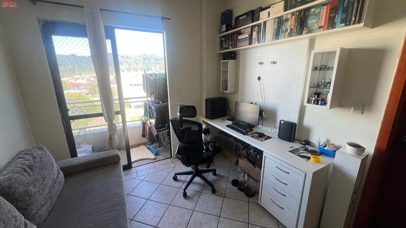 Apartamento à venda no Kobrasol: 
