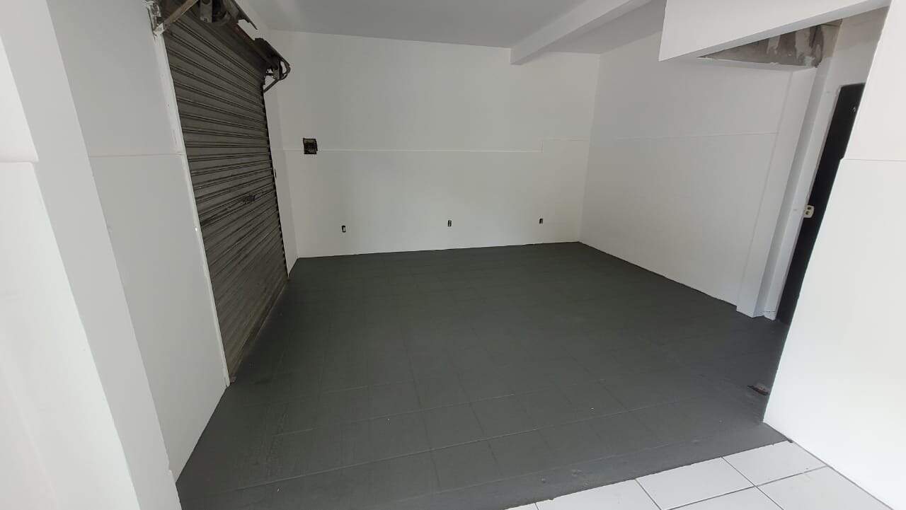 Sala para aluguel no São Sebastião: 