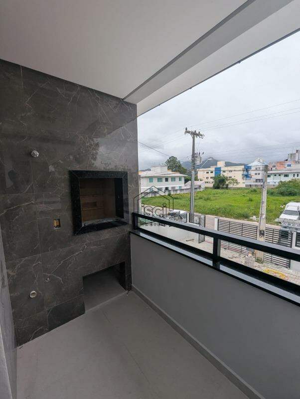 Apartamento à venda no Sertão do Maruim: 