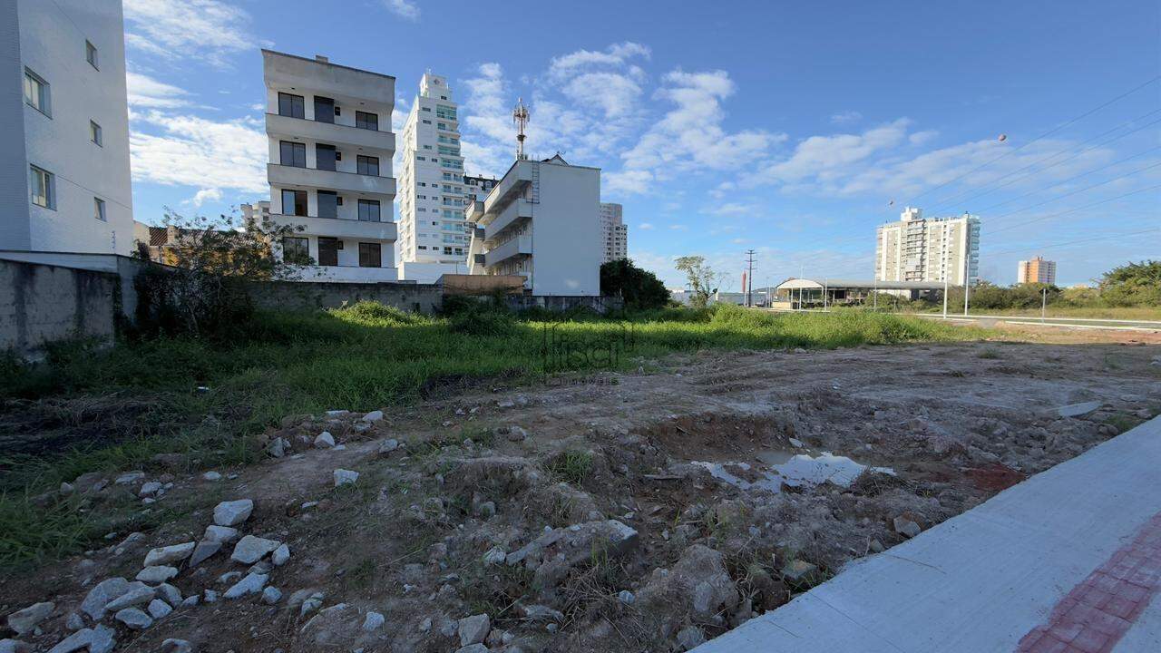 Terreno à venda no Cidade Universitária Pedra Branca: 
