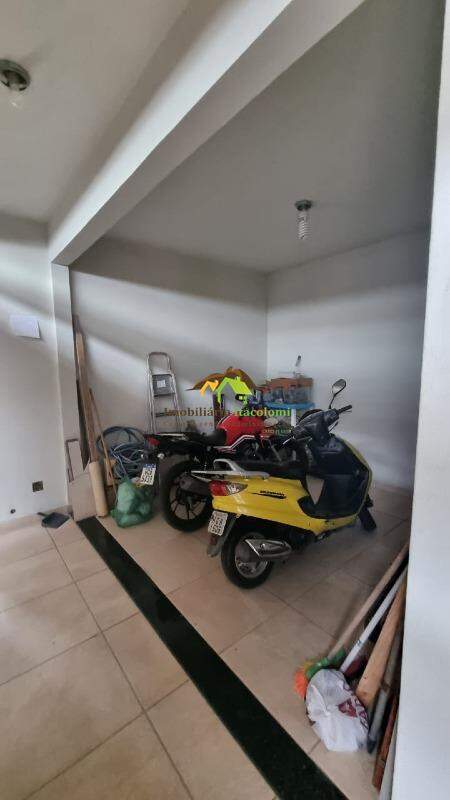 Casa à venda no Galego: 