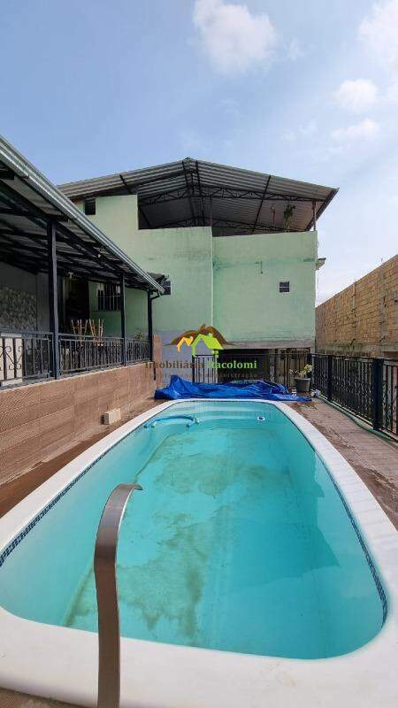 Casa à venda no Centro: 