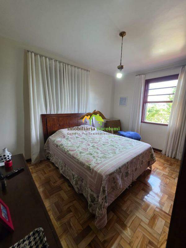 Casa à venda no Centro: 