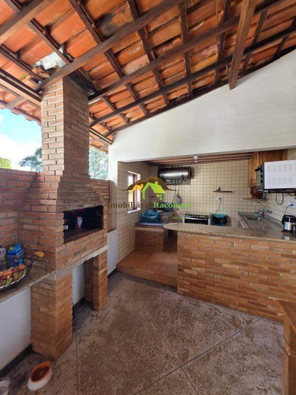 Casa à venda no Centro: 