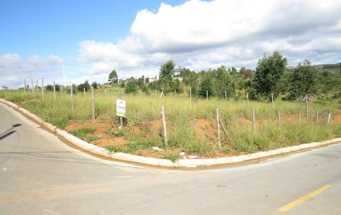 Lote à venda no Parque da Lagoa: 