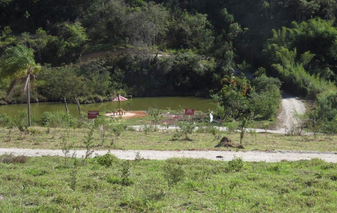 Lote à venda no Parque da Lagoa: 