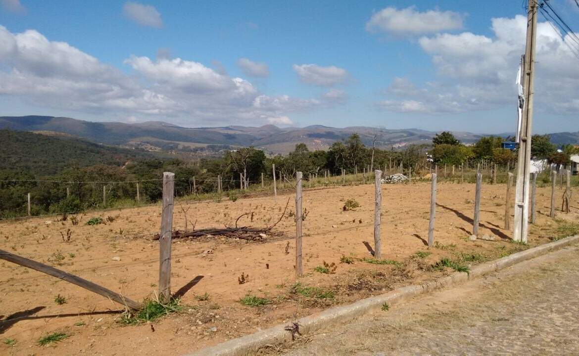 Lote à venda no Alto da Beleza: 