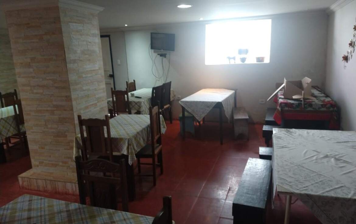 Casa à venda no Antônio Dias: 