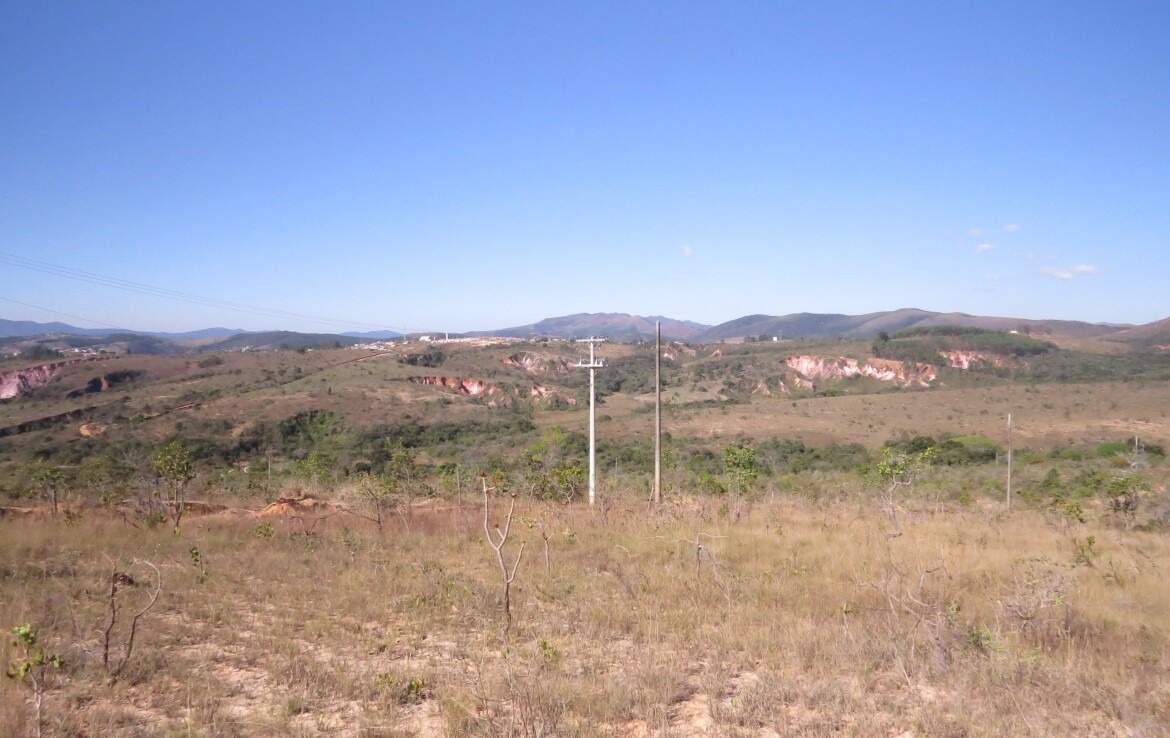 Lote à venda no SANTO ANTONIO DO LEITE: 