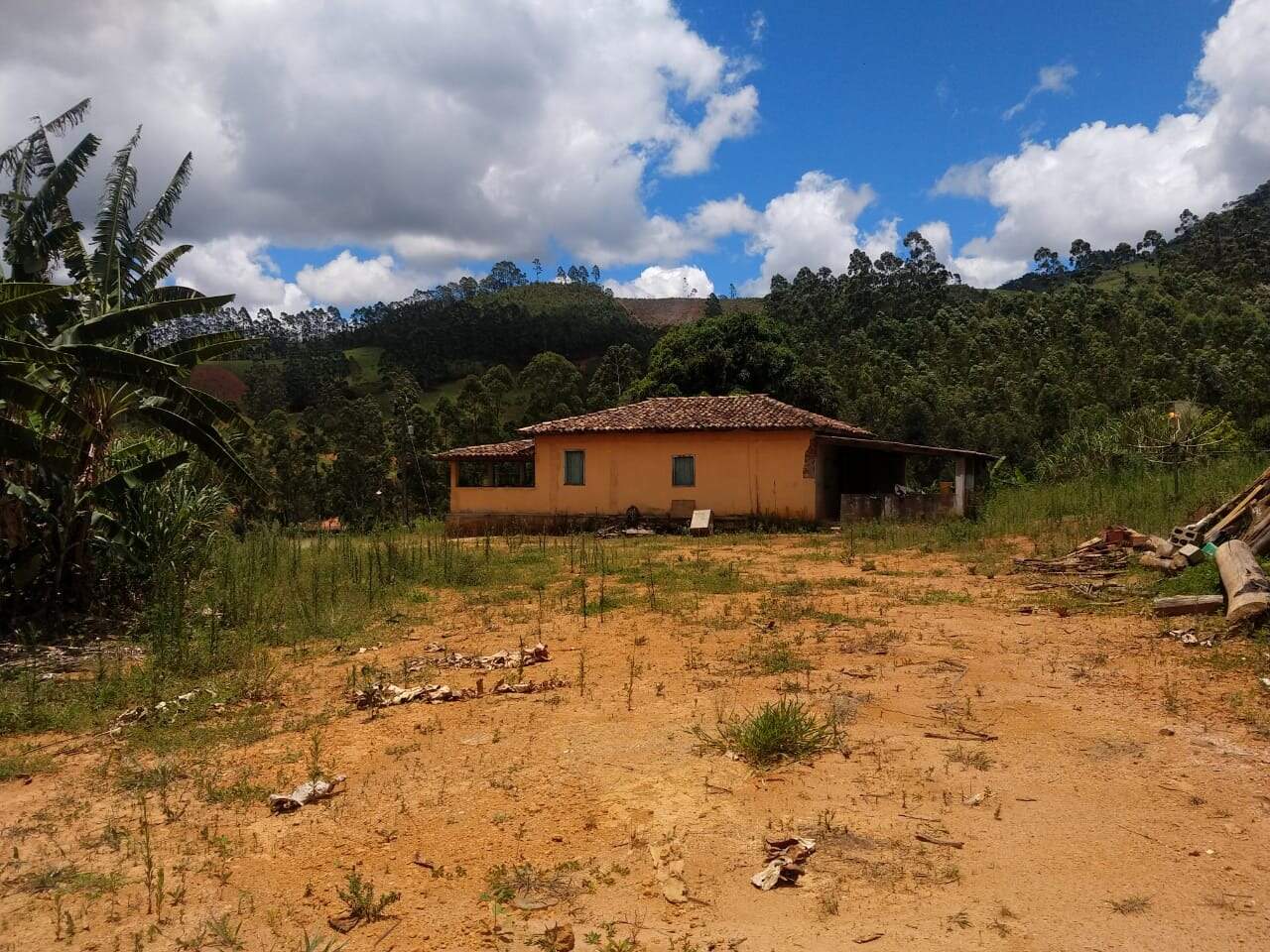 Fazenda à venda no Piedade: 