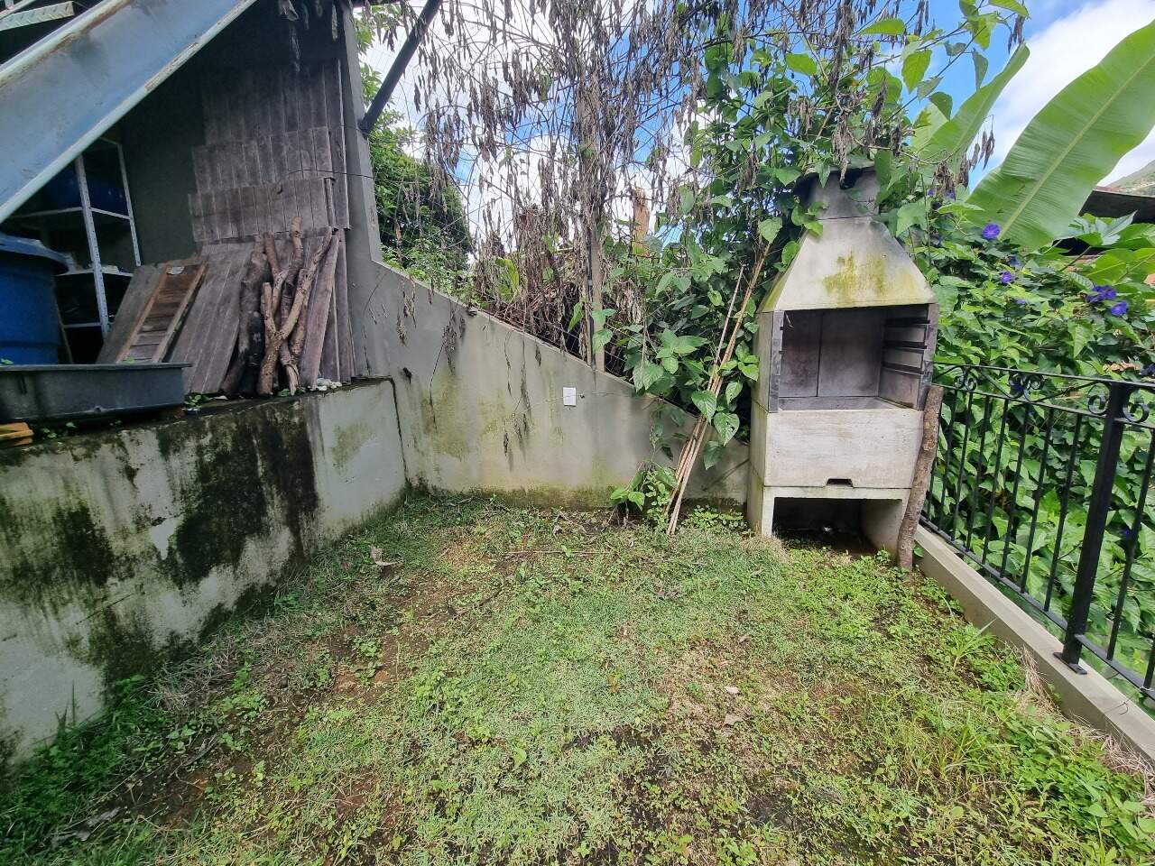 Casa à venda no Antônio Dias: 