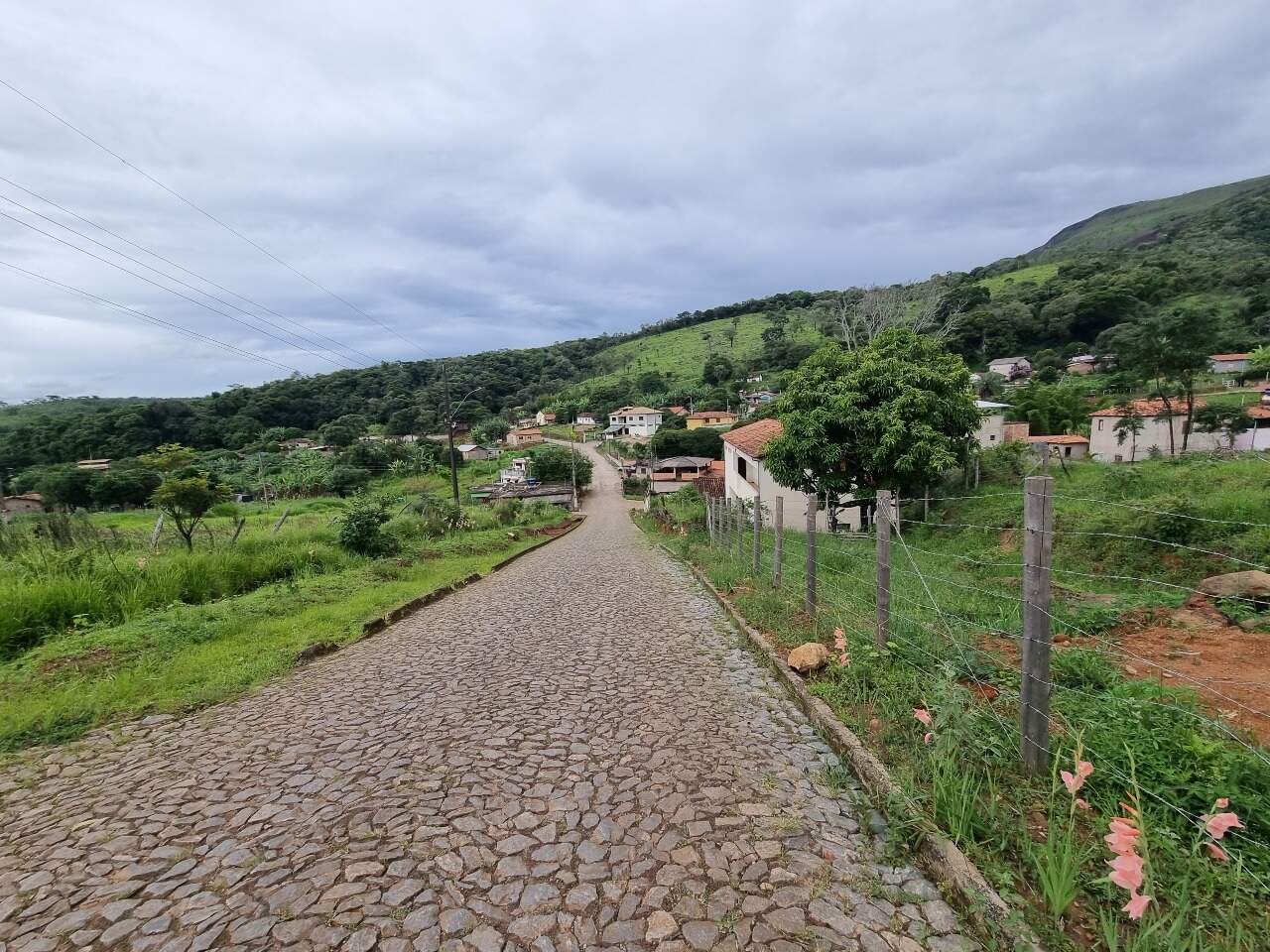 Chácara à venda no Zona Rural: 