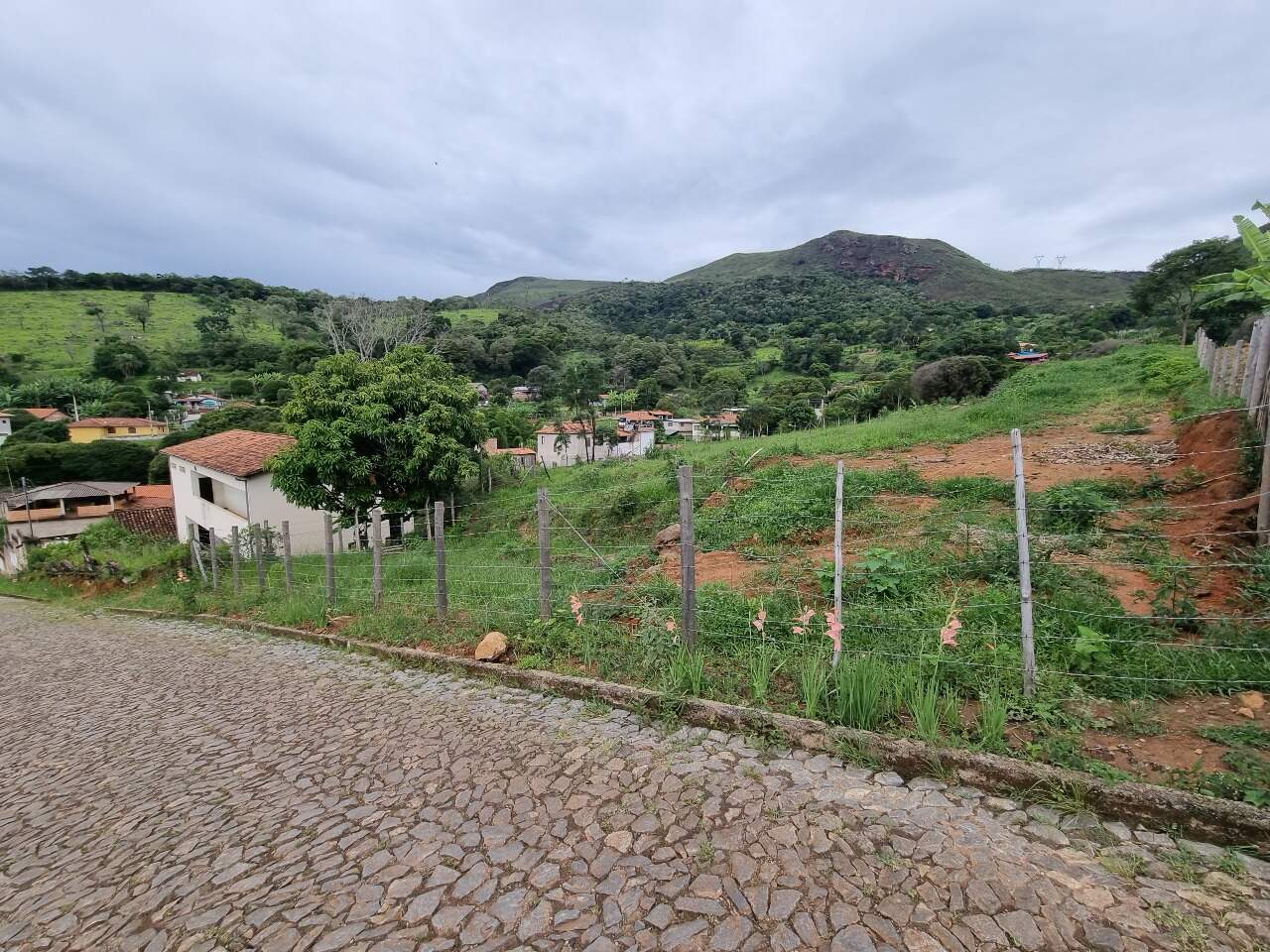 Chácara à venda no Zona Rural: 