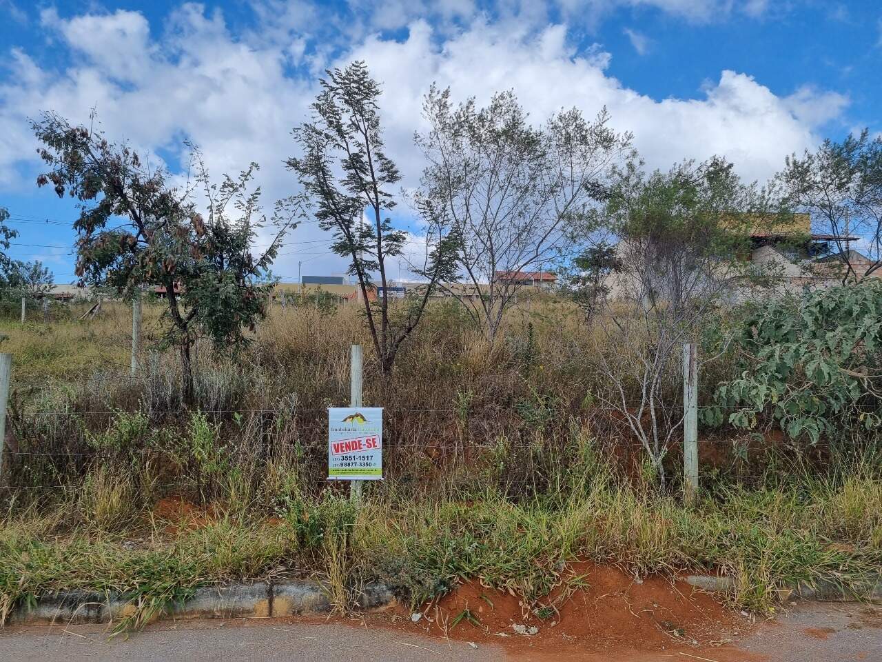 Lote à venda no Parque da Lagoa: 