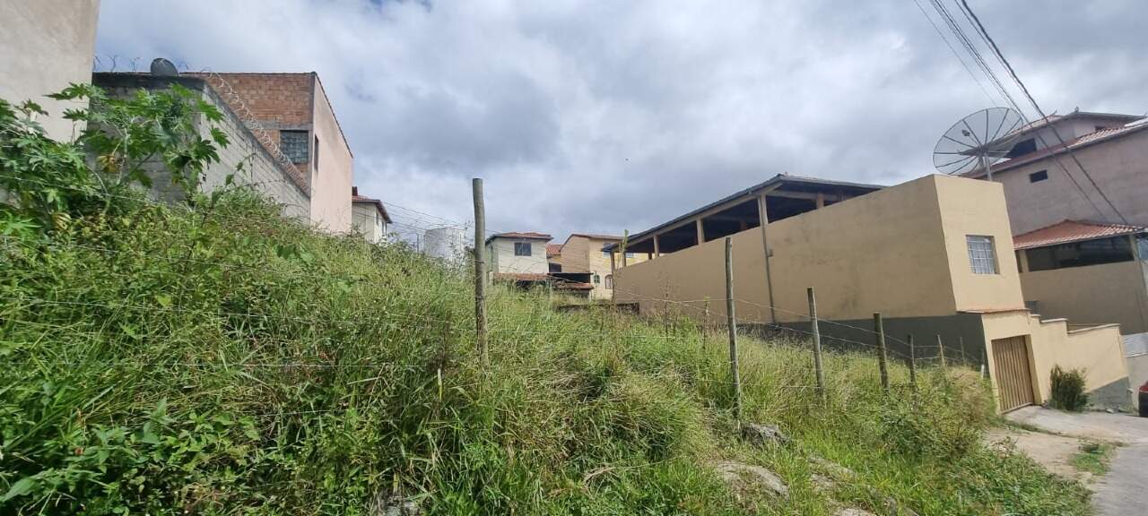 Lote à venda no Bairro Nossa Senhora do Carmo: 