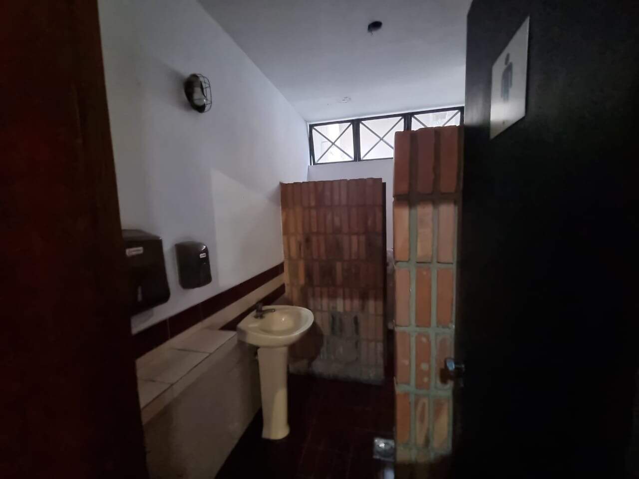 Sala à venda no Santa Amélia: 