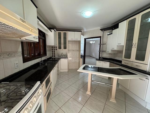 Casa à venda no Czerniewicz: 