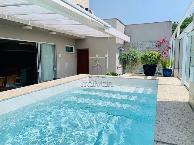 Cobertura à venda no Centro: 