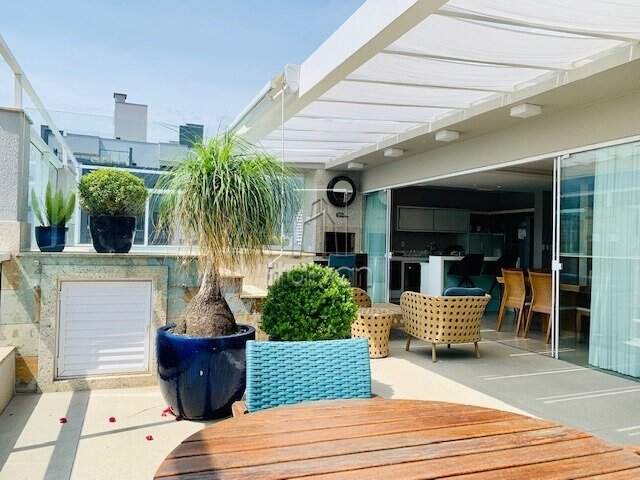 Cobertura à venda no Centro: 