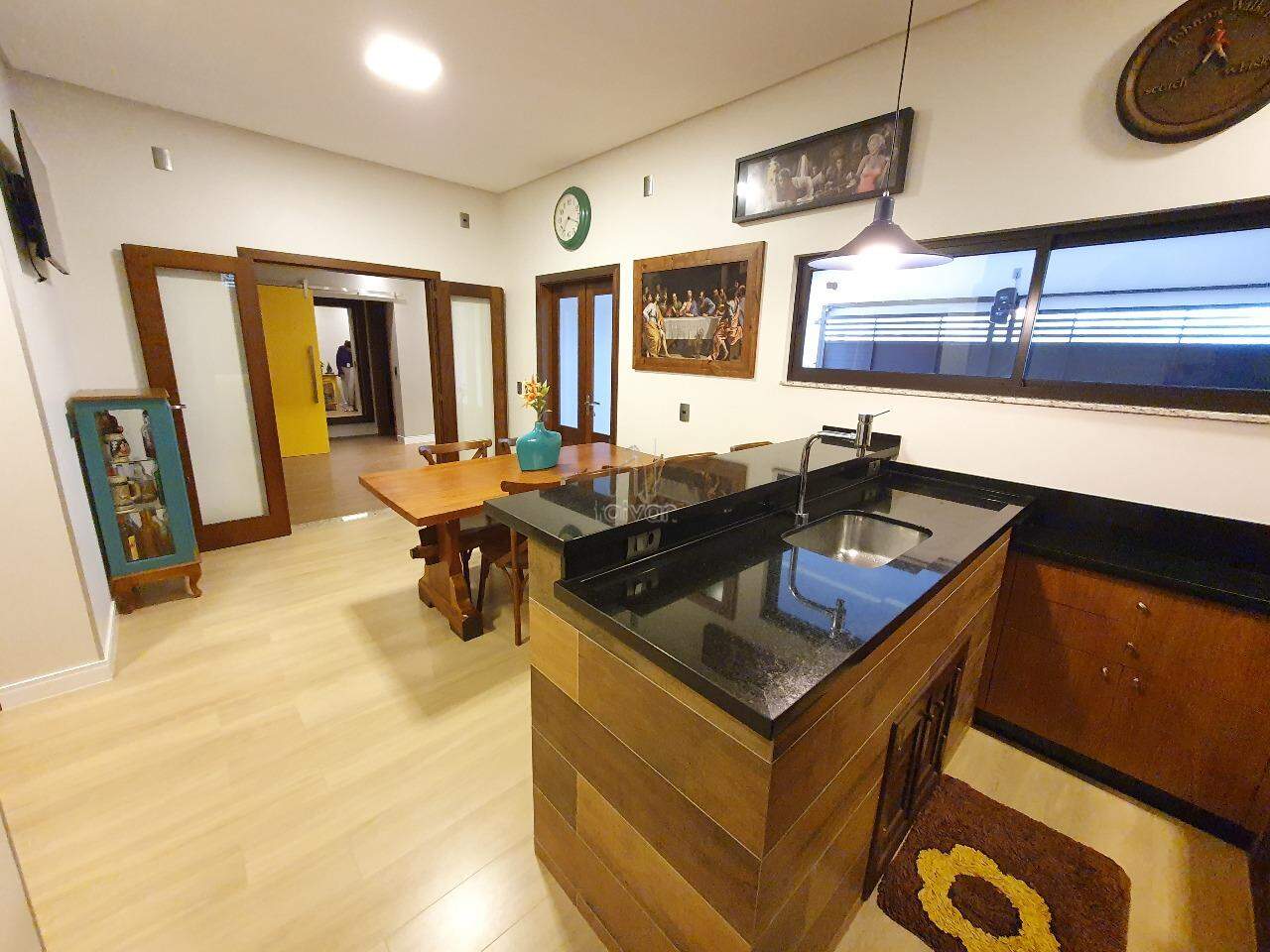 Casa à venda no Três Rios do Norte: 