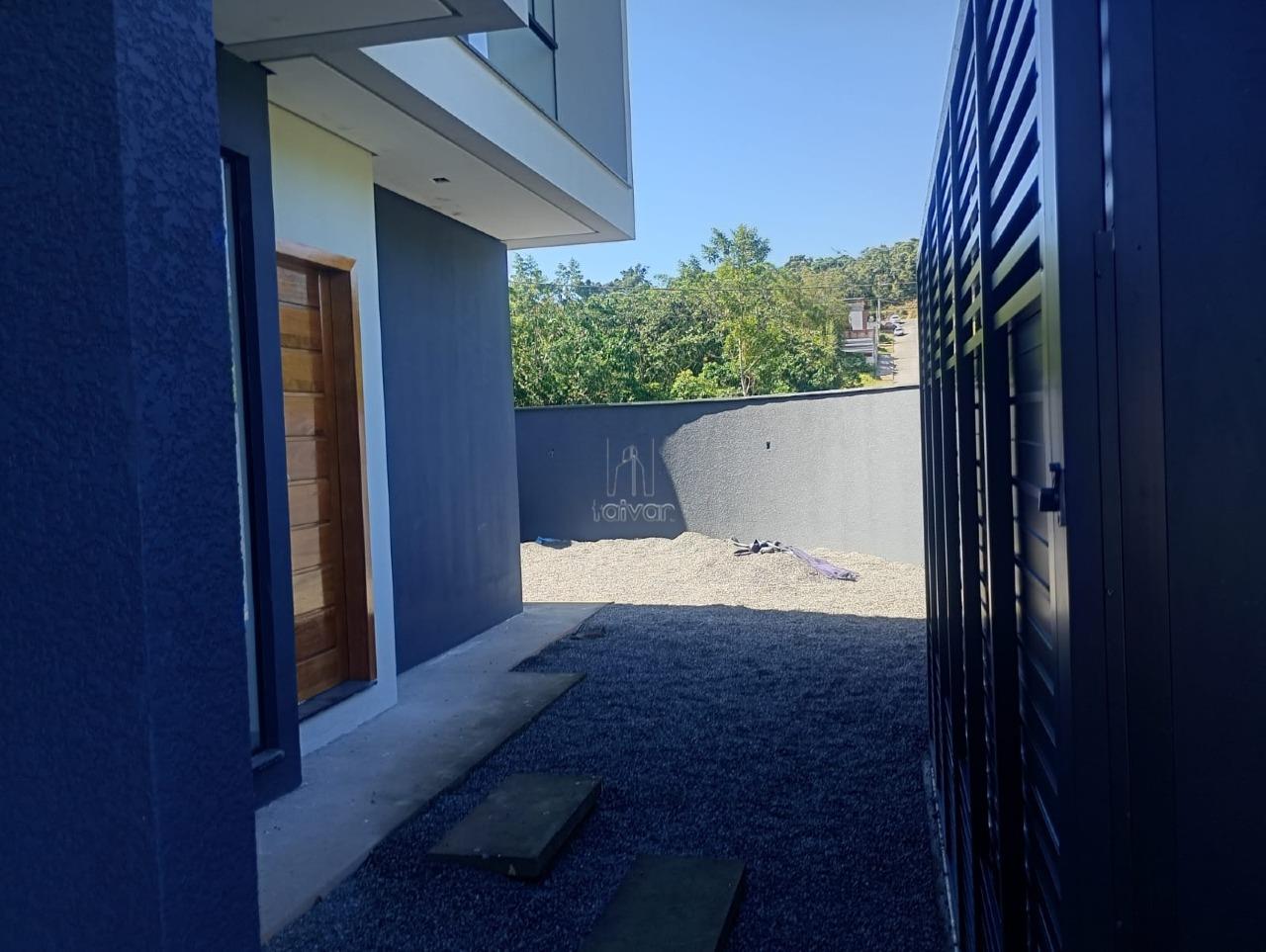 Geminado à venda no Três Rios do Norte: 