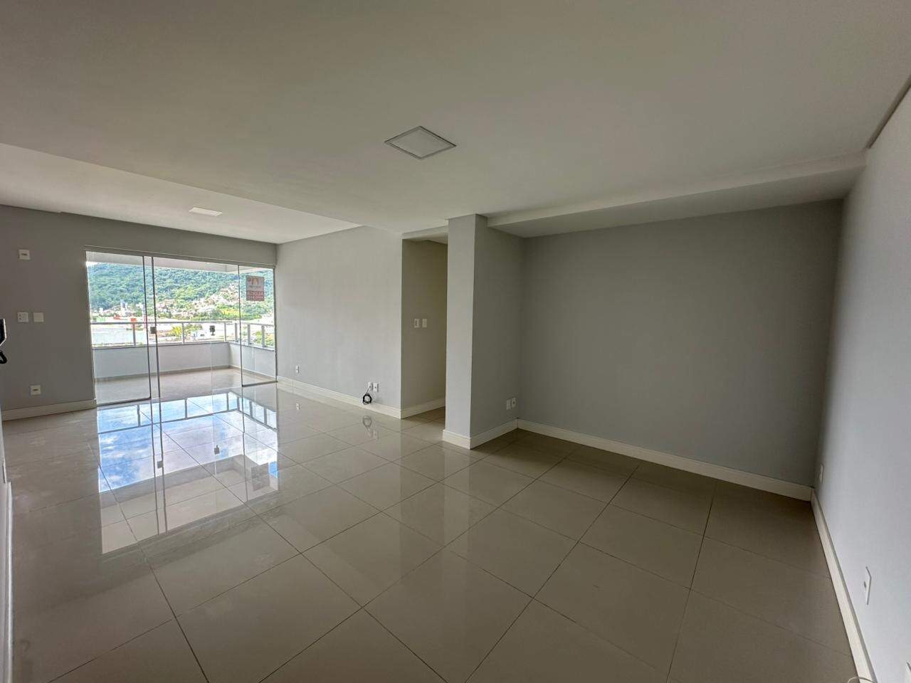 Apartamento para aluguel no Nova Brasília: 