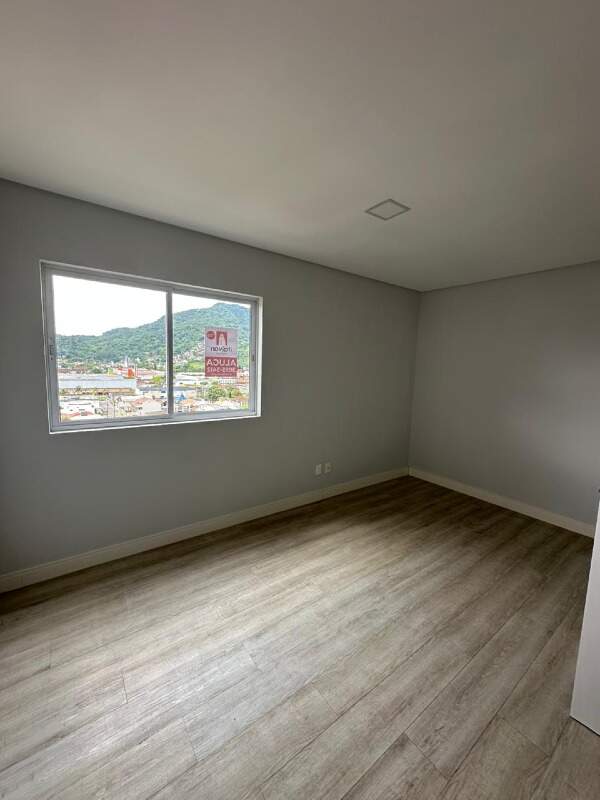 Apartamento para aluguel no Nova Brasília: 