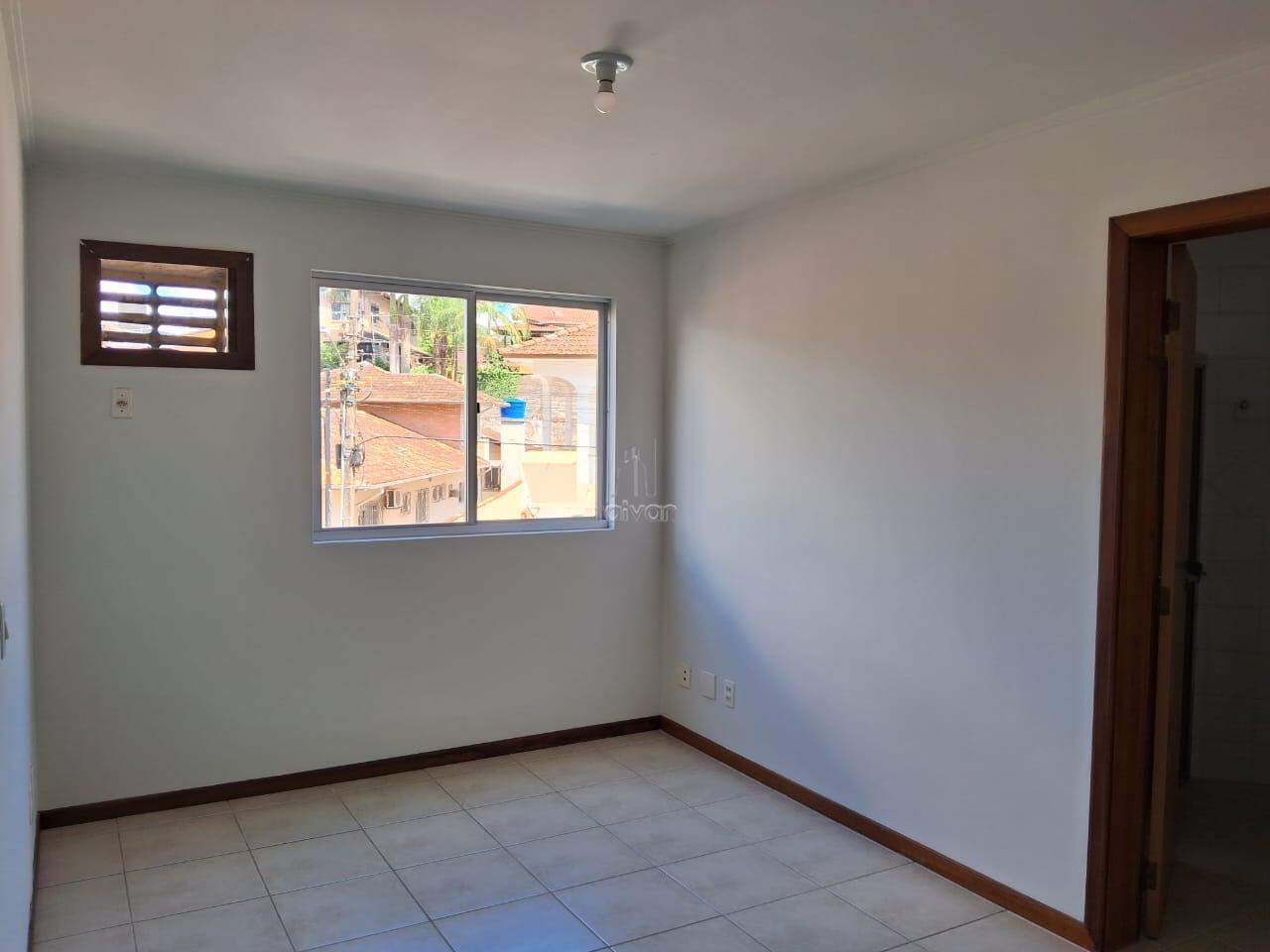 Apartamento para aluguel no Jaraguá Esquerdo: 