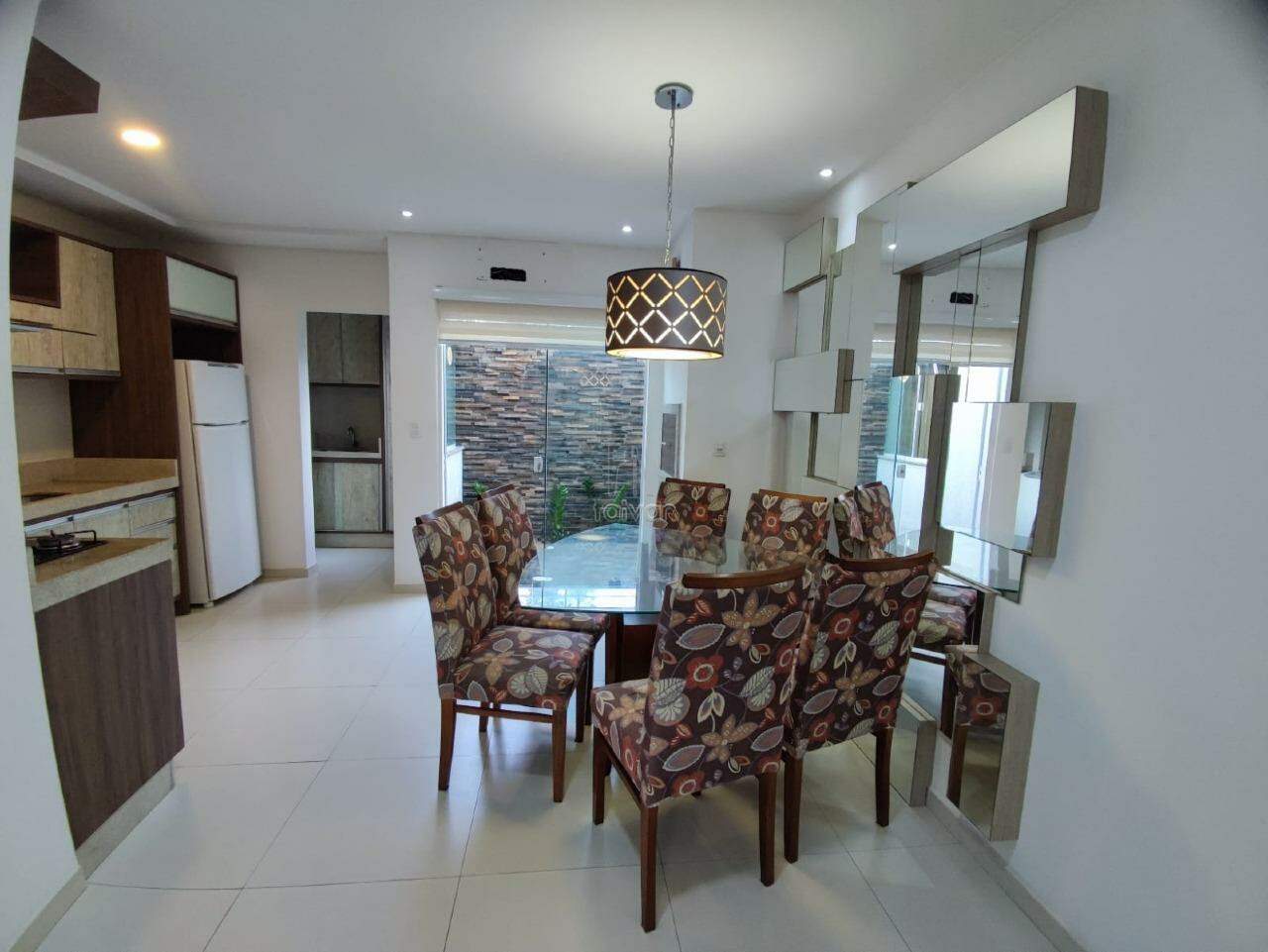 Casa para aluguel no Amizade: 