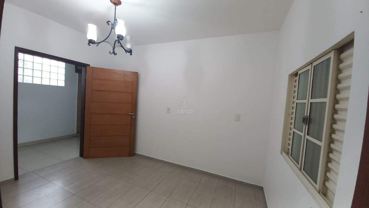 Casa para aluguel no Vila Nova: 