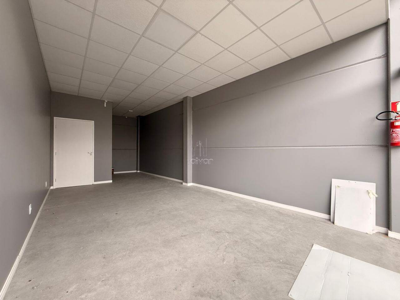 Sala Comercial para aluguel no Vila Lenzi: 
