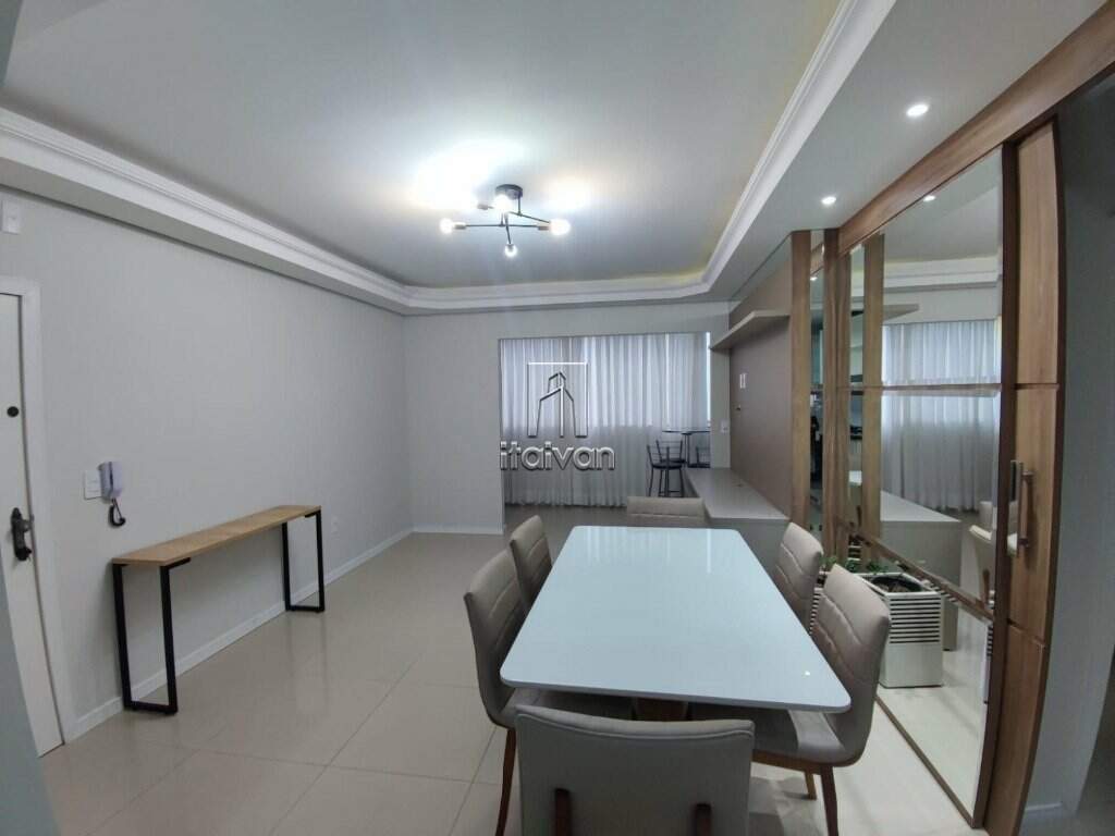 Apartamento para aluguel no Czerniewicz: 