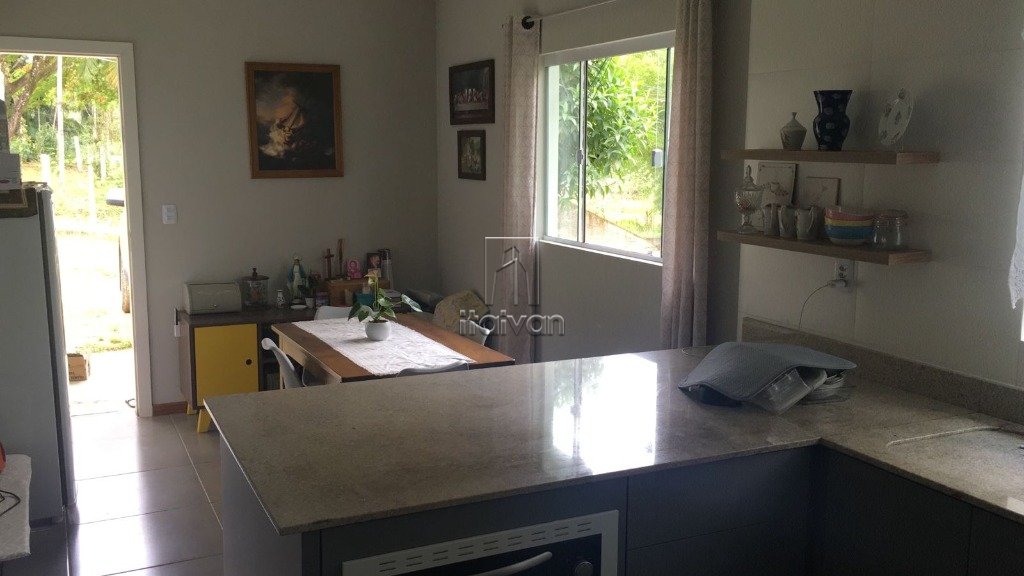 Casa à venda no Três Rios do Norte: 