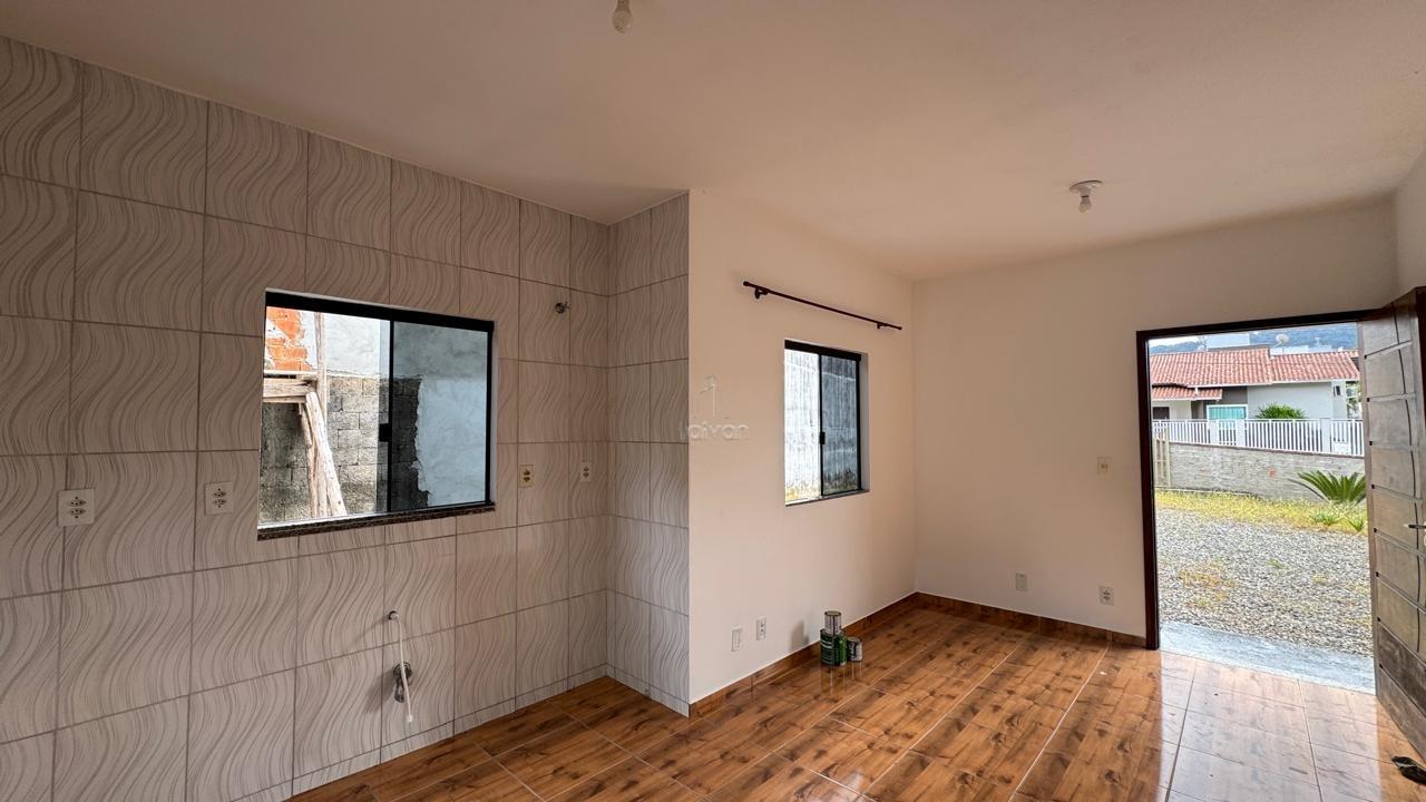 Casa à venda no Três Rios do Norte: 