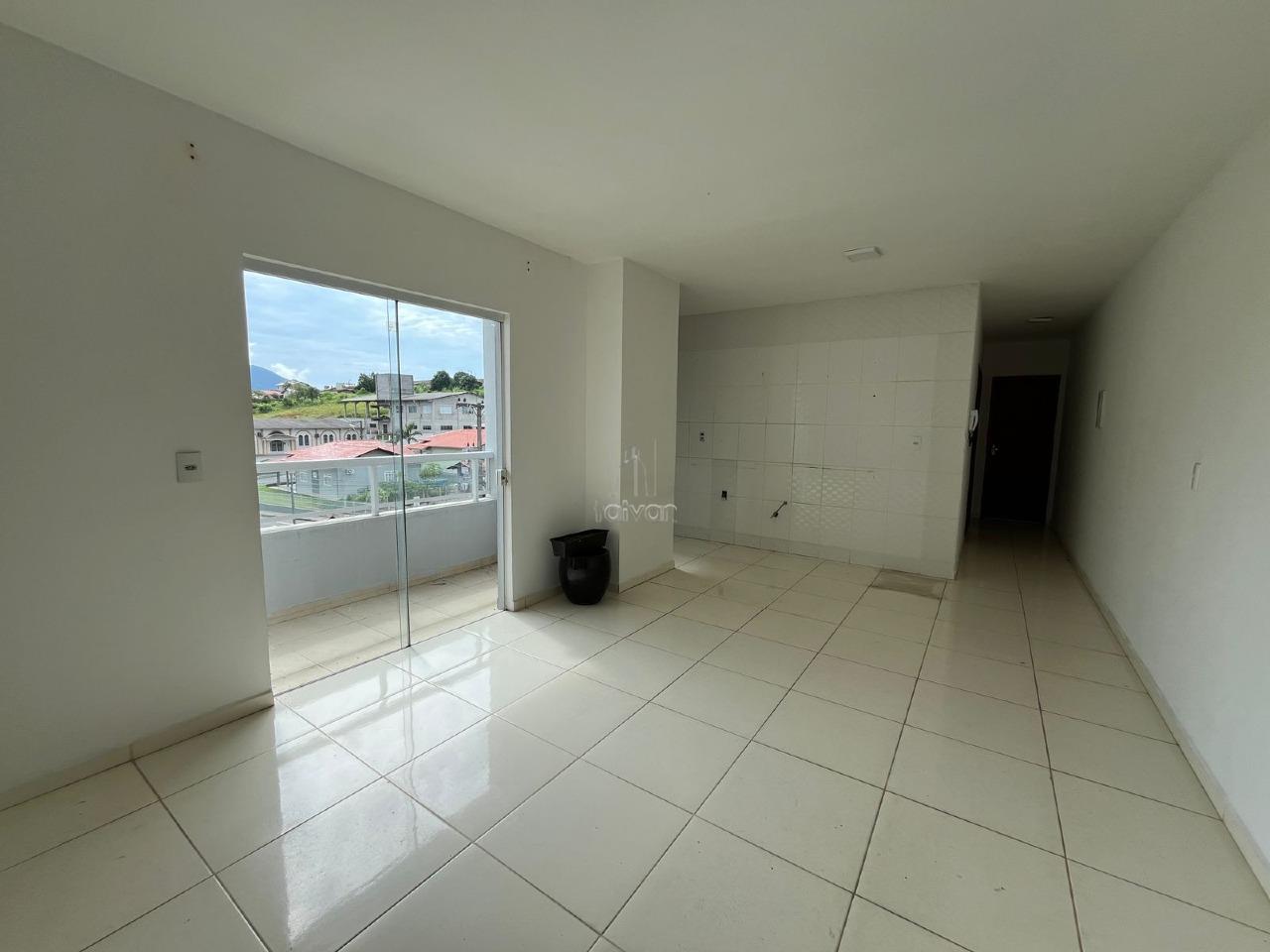 Apartamento à venda no Estrada Nova: 