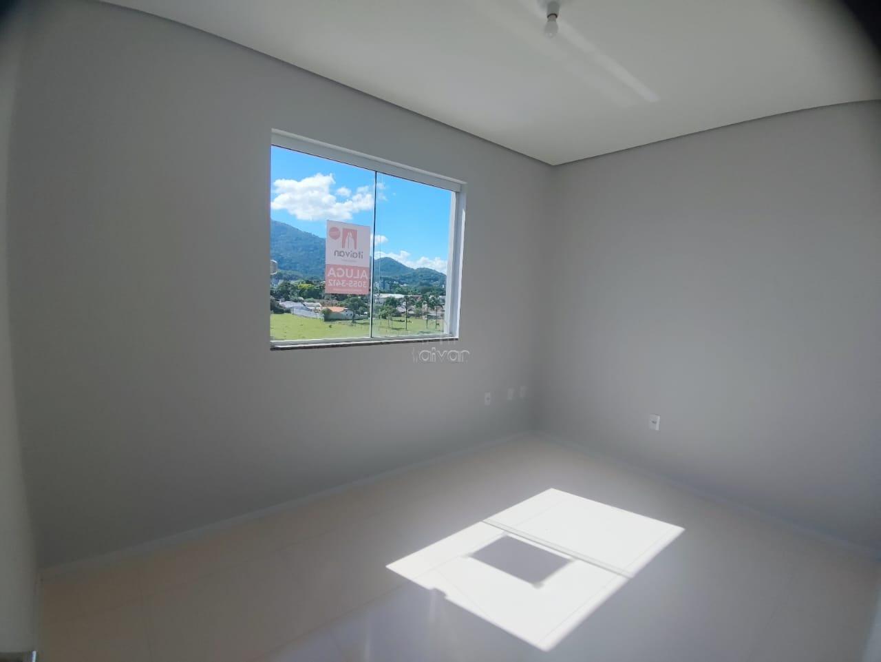 Apartamento para aluguel no Rau: 