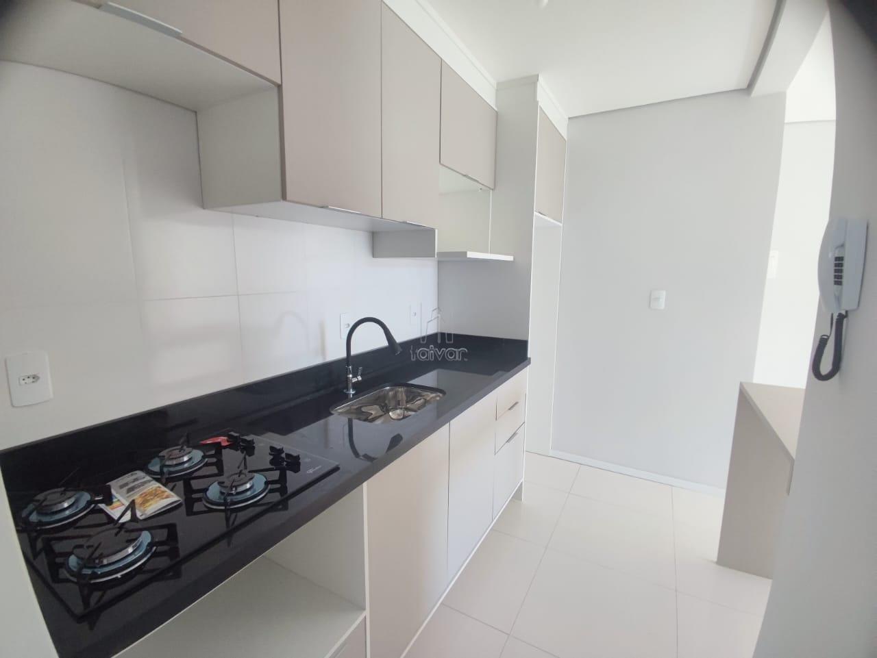 Apartamento para aluguel no Rau: 