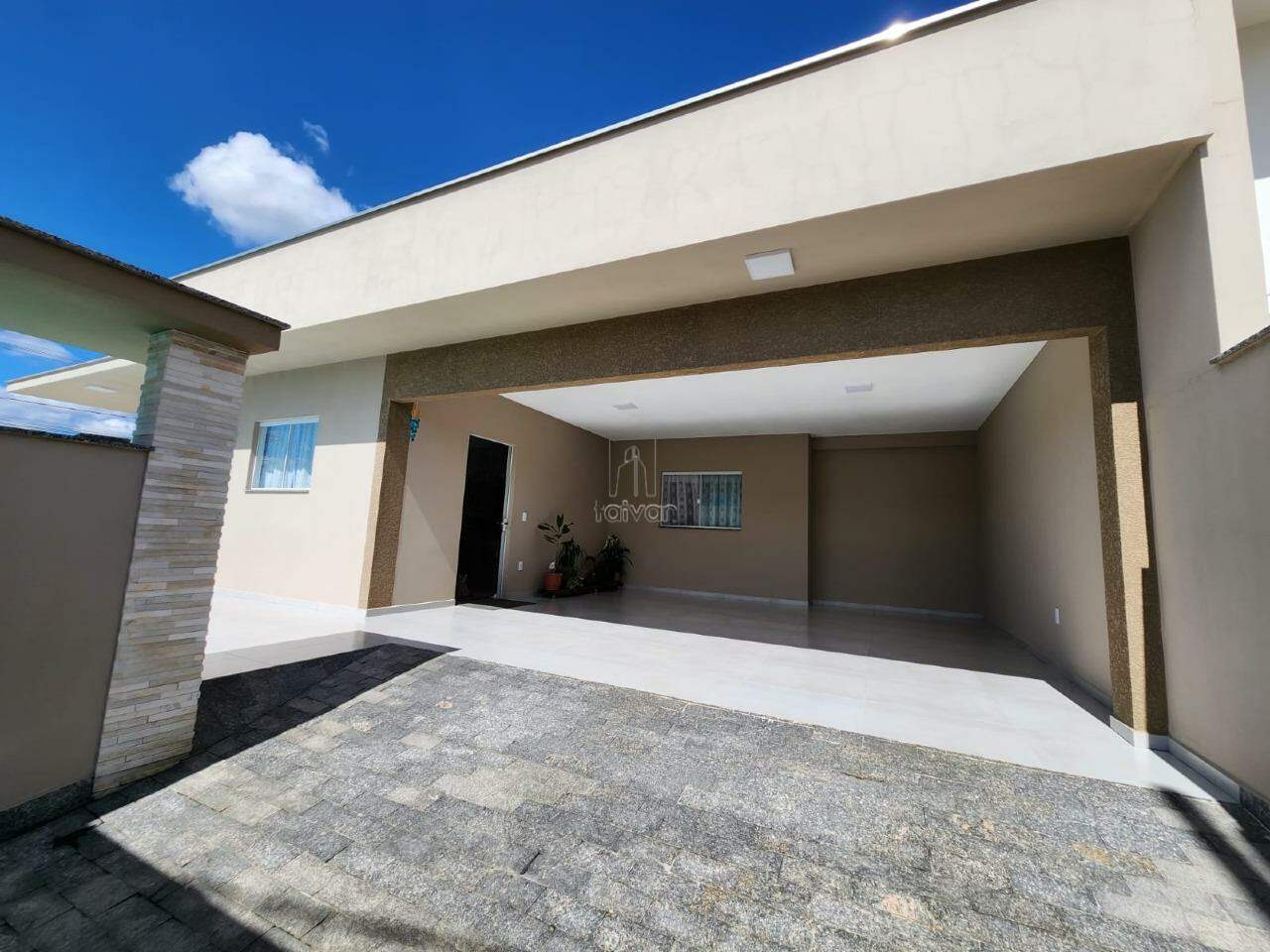 Casa à venda no Três Rios do Norte: 