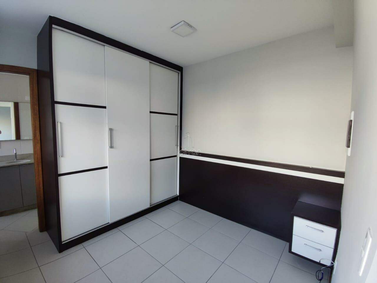 Apartamento para aluguel no Centro: 