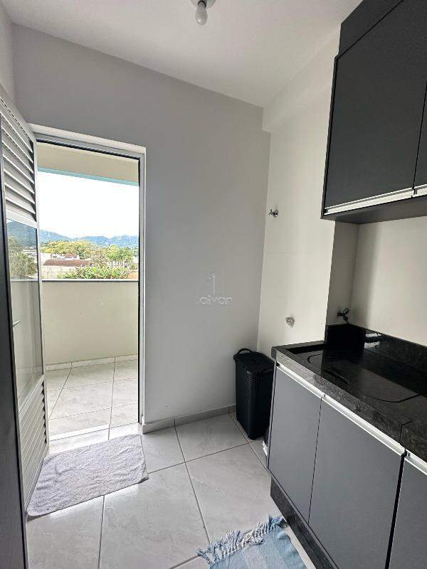 Apartamento para aluguel no Três Rios do Sul: 