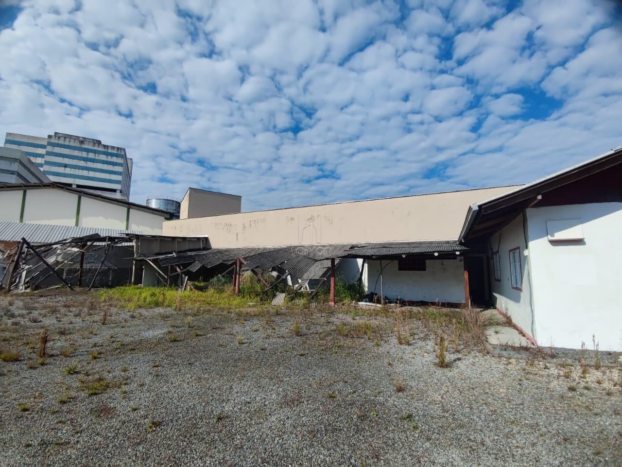 Terreno para aluguel no Centro: 