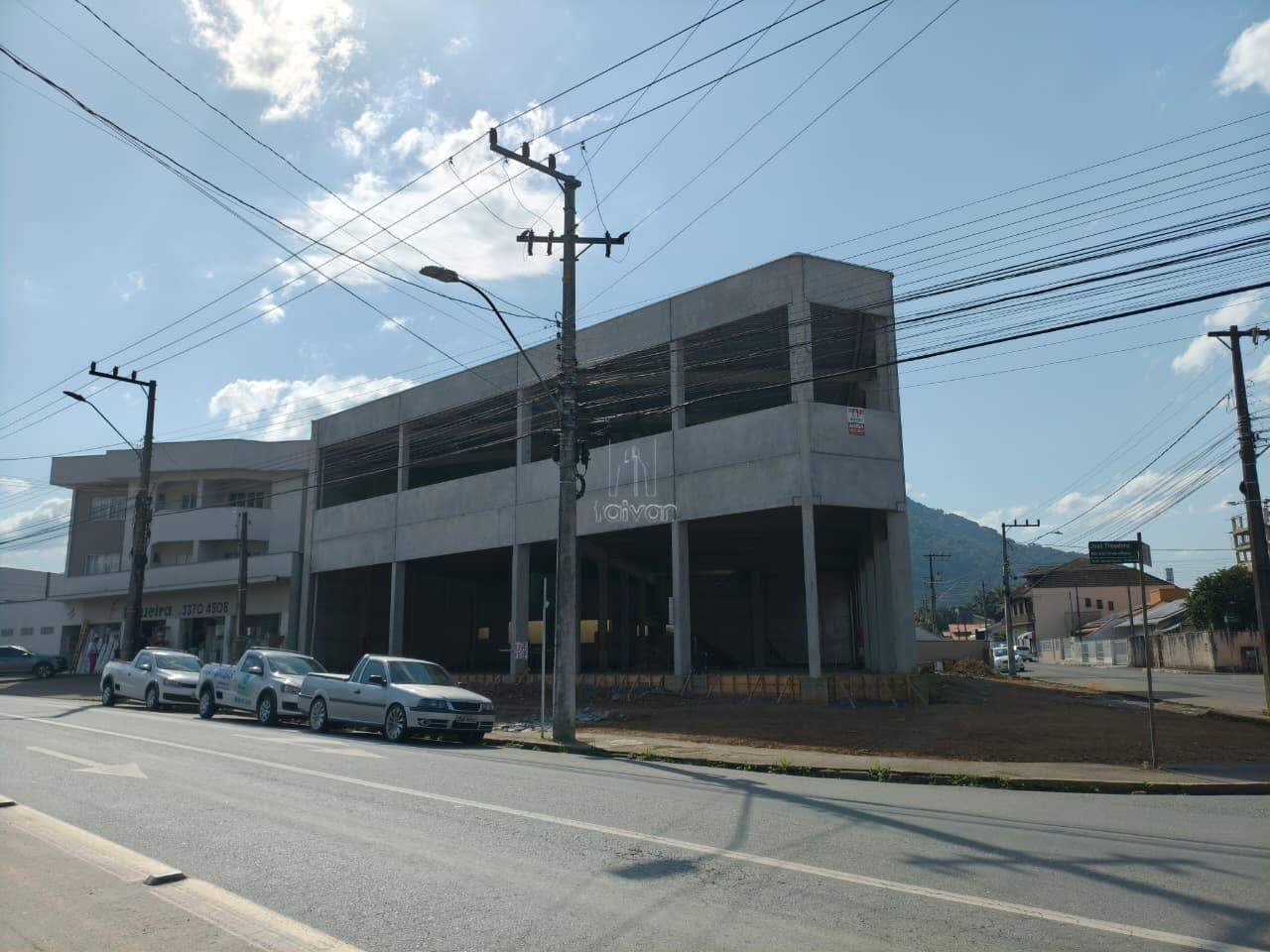 Sala Comercial para aluguel no Ilha Da Figueira: 