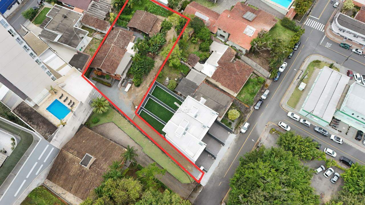 Casa à venda no Centro: 