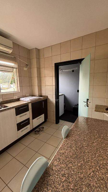 Apartamento à venda no Rau: 