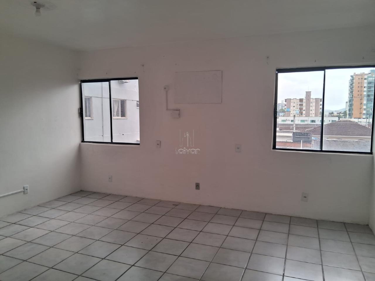 Sala Comercial para aluguel no Centro: 