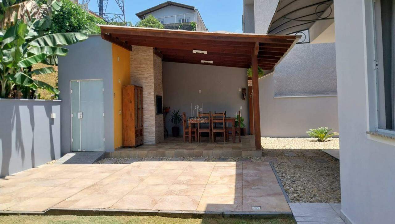 Casa à venda no Jaraguá Esquerdo: 