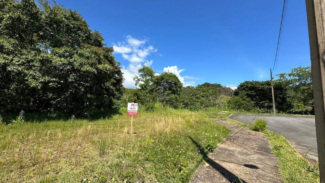 Terreno à venda no Braço do Ribeirão Cavalo: 