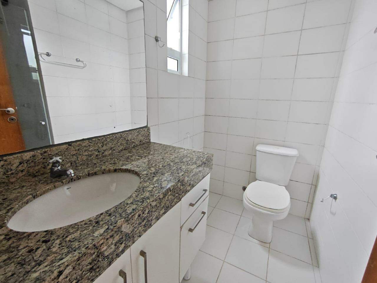 Apartamento para aluguel no Barra do Rio Cerro: 