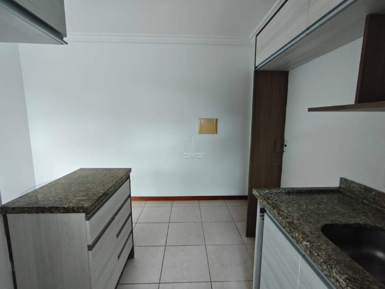 Apartamento para aluguel no Barra do Rio Cerro: 
