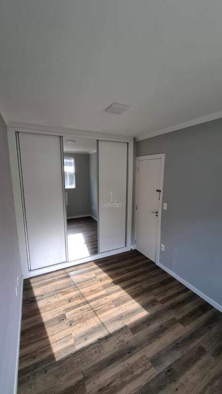 Apartamento à venda no Jaraguá 99: 